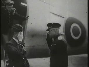 Ankunft der Westalliierten zur Kapitulation auf Flugplatz