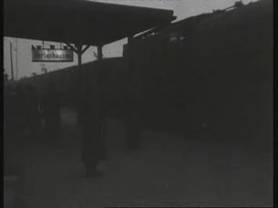 Letzte deutsche Kriegsgefangene kommen 1955 am Bahnhof Herleshausen an