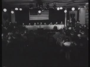 Gericht mit Angeklagten aus Dachau und Buchenwald
