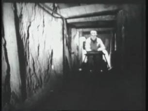 Tunnelflucht unter der Berliner Mauer hindurch