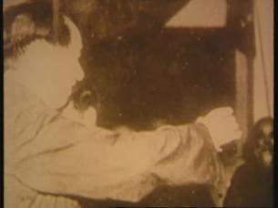 Chiang Kai-shek und Mao Zedong prosten sich zu