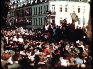 Menschen im vom Zweiten Weltkrieg zerstörten Europa